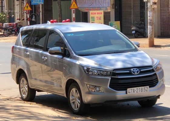 Công ty thuê xe sài gòn cho thuê xe 7 chỗ